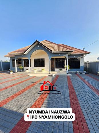 Nyumba ya vyumba vinne inauzwa Nyamhongolo, Mwanza