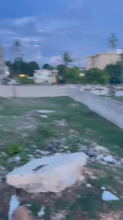 Kiwanja (Commercial Plot) kinapangishwa Oysterbay, Dar Es Salaam (2600 sqm)