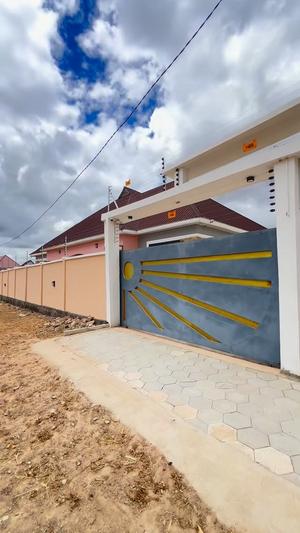 Nyumba ya vyumba vitatu inauzwa Nkuhungu Mnada Mpya, Dodoma