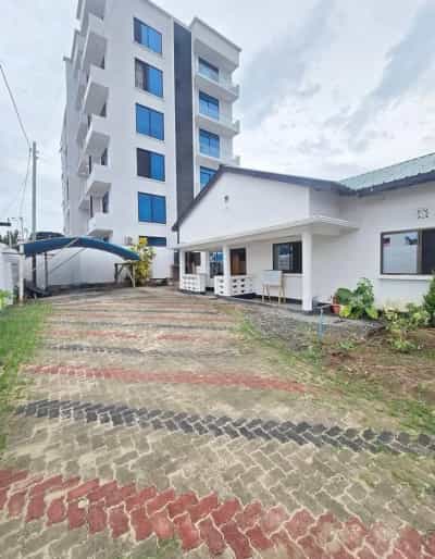 Nyumba ya vyumba vinne inapangishwa Mikocheni, Dar Es Salaam