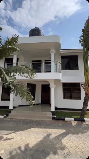 4 Bedrooms Apartment for Rent in Bahari Beach, Dar Es Salaam 4 Bedrooms Apartment for Rent in Bahari Beach, Dar Es Salaam