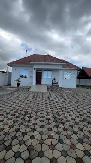 Apartment (Furnished) ya vyumba viwili inapangishwa Ununio Beach, Dar Es Salaam