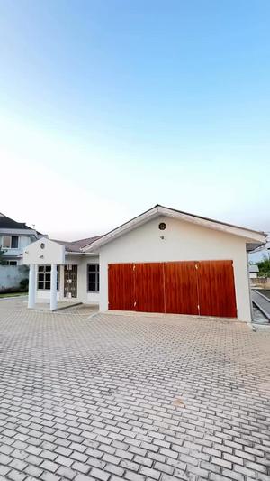 3 Bedrooms House for Rent in Ununio Beach, Dar Es Salaam 3 Bedrooms House for Rent in Ununio Beach, Dar Es Salaam