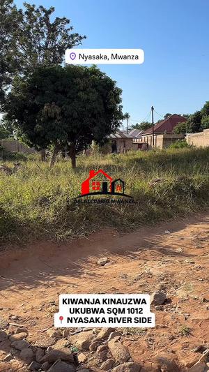Kiwanja kinauzwa Mwanza (1012 sqm) Kiwanja kinauzwa Mwanza (1012 sqm)