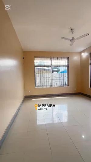 Nyumba/Apartment ya vyumba vinne inapangishwa Mikocheni, Dar Es Salaam