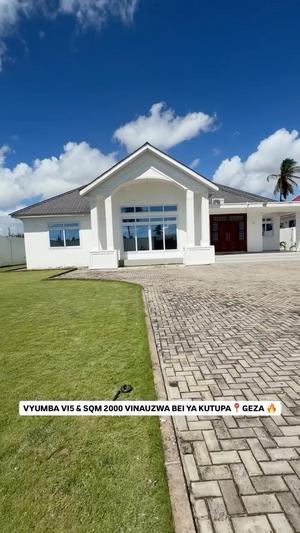 Nyumba ya vyumba vitano inauzwa Kigezorole, Kigamboni, Dar Es Salaam (2000 sqm)