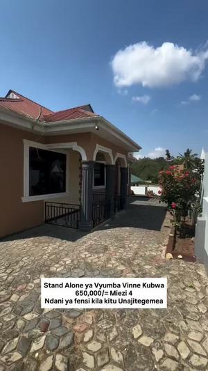 Nyumba ya vyumba vinne inapangishwa Goba Njia Nne, Dar Es Salaam Nyumba ya vyumba vinne inapangishwa Goba Njia Nne, Dar Es Salaam