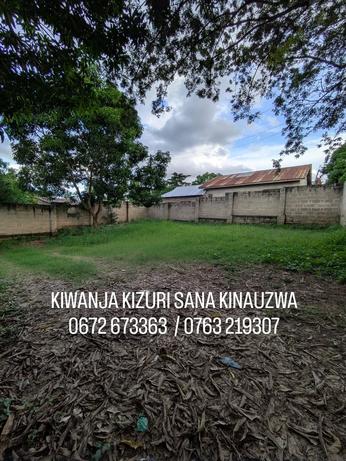Kiwanja kinauzwa Mbezi Luisi, Dar Es Salaam sqm 400