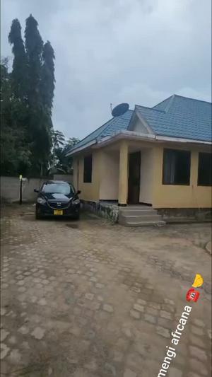 Nyumba ya vyumba vitatu inapangishwa Tegeta Wazo, Dar Es Salaam Nyumba ya vyumba vitatu inapangishwa Tegeta Wazo, Dar Es Salaam