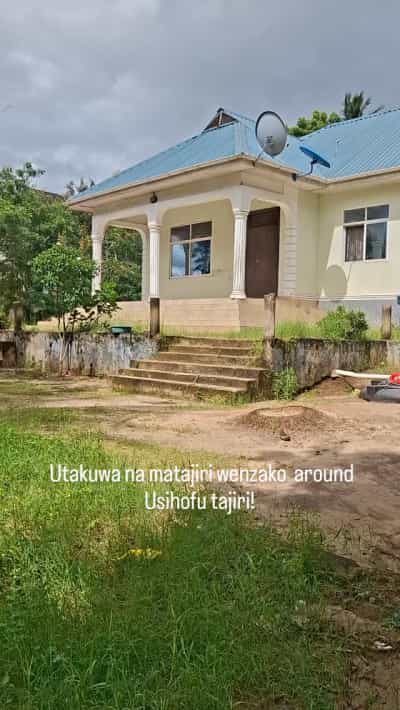 Nyumba ya vyumba vinne inauzwa Goba, Dar Es Salaam (1300 sqm)