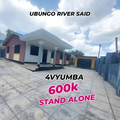 4 Bedrooms House for Rent in Ubungo Riverside, Dar Es Salaam 4 Bedrooms House for Rent in Ubungo Riverside, Dar Es Salaam