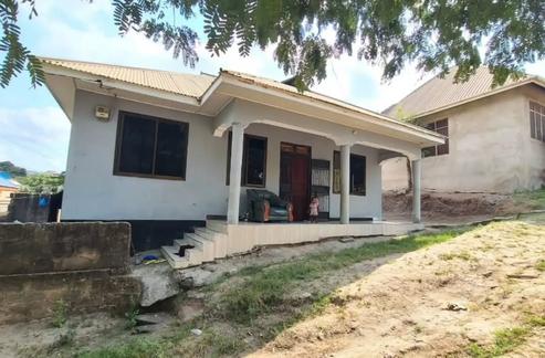 3 Bedrooms House for Sale in Mbezi Malamba Mawili Mwisho, Dar Es Salaam (300 sqm)