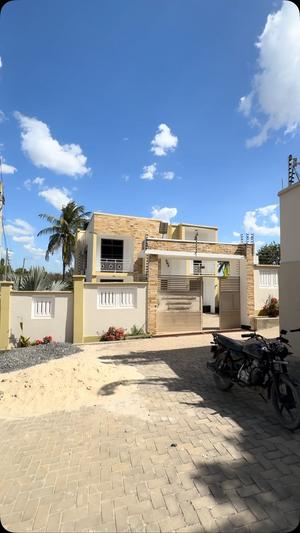Nyumba ya vyumba vitano inapangishwa Salasala, Dar Es Salaam Nyumba ya vyumba vitano inapangishwa Salasala, Dar Es Salaam