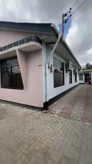 Nyumba ya vyumba vitatu inapangishwa Magomeni, Dar Es Salaam Nyumba ya vyumba vitatu inapangishwa Magomeni, Dar Es Salaam