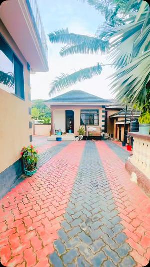 Nyumba ya vyumba vitano inapangishwa Mbweni Ubungo, Dar Es Salaam Nyumba ya vyumba vitano inapangishwa Mbweni Ubungo, Dar Es Salaam
