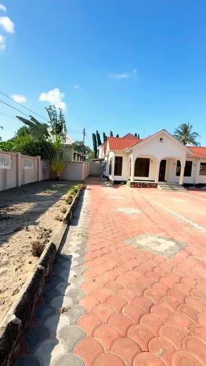 Nyumba ya vyumba vitatu inapangishwa Kibada, Dar Es Salaam Nyumba ya vyumba vitatu inapangishwa Kibada, Dar Es Salaam