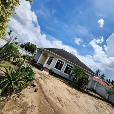 Nyumba ya vyumba vinne inauzwa Boko Dovya, Dar Es Salaam (1300 sqm)