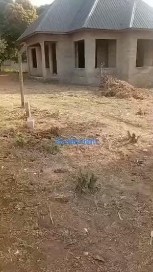 Kiwanja kinauzwa Madale Msumi Darajani, Dar Es Salaam (600 sqm) Kiwanja kinauzwa Madale Msumi Darajani, Dar Es Salaam (600 sqm)