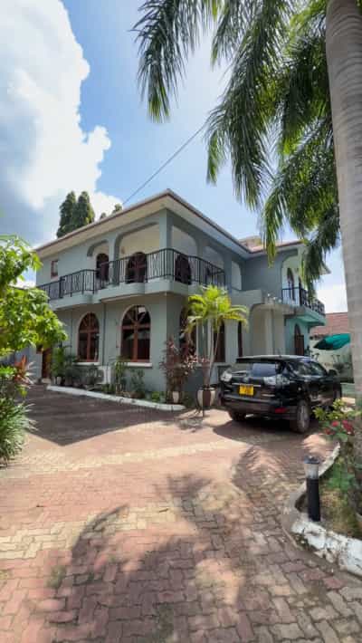 4 Bedrooms House for Rent in Mbezi Beach, Dar Es Salaam