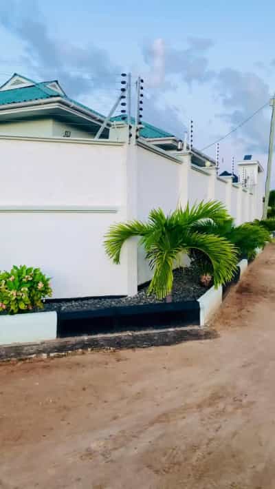 Kiwanja kinauzwa Mbeweni Mpiji, Dar Es Salaam (650 sqm)