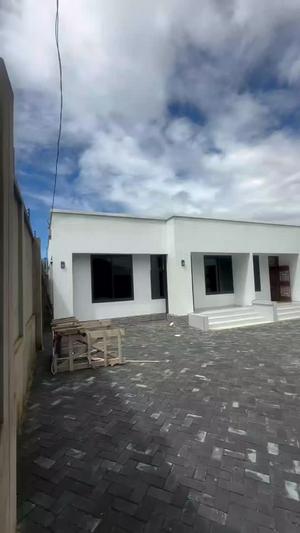 Apartment ya vyumba viwili inapangishwa Madale Center, Dar Es Salaam