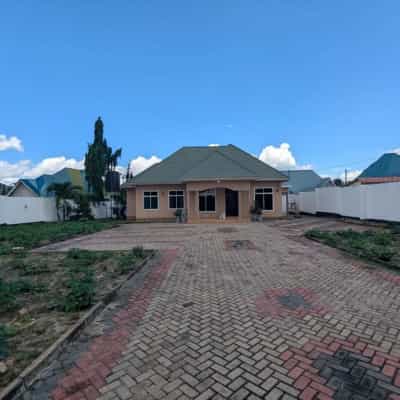 Nyumba ya vyumba vinne inapangishwa Mbezi Kifuru Mwisho, Dar Es Salaam