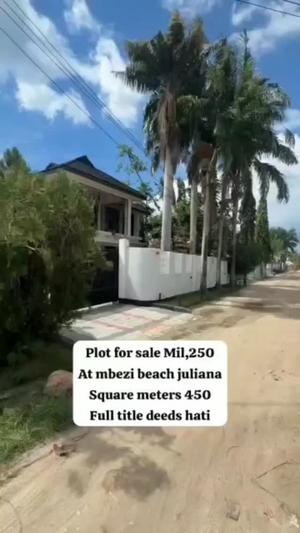 Kiwanja kinauzwa Mbezi Beach, Dar Es Salaam sqm 450 Kiwanja kinauzwa Mbezi Beach, Dar Es Salaam sqm 450