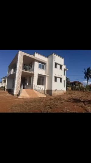 Nyumba ya vyumba vitano inauzwa Bunju-A, Dar Es Salaam Nyumba ya vyumba vitano inauzwa Bunju-A, Dar Es Salaam