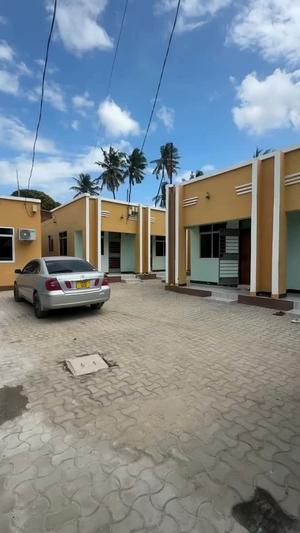 Nyumba ya chumba kimoja inapangishwa Kigamboni Kisiwani, Dar Es Salaam Nyumba ya chumba kimoja inapangishwa Kigamboni Kisiwani, Dar Es Salaam