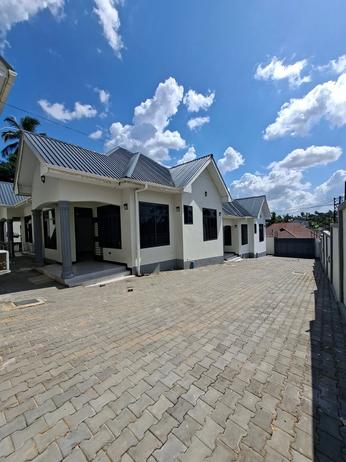 Apartment ya vyumba viwili inapangishwa Goba Center, Dar Es Salaam