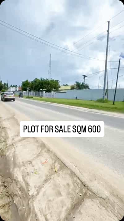 Kiwanja kinauzwa Mikocheni, Dar Es Salaam (600 sqm)