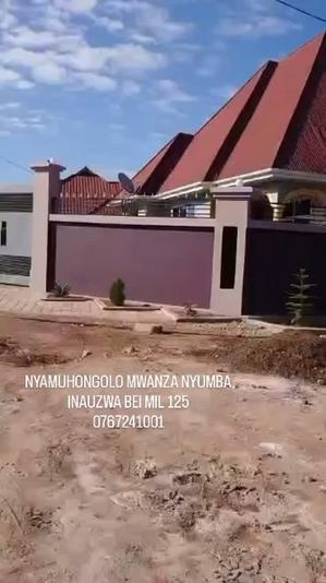 Nyumba ya vyumba vitatu inauzwa Nyamuhongolo, Mwanza (600 sqm) Nyumba ya vyumba vitatu inauzwa Nyamuhongolo, Mwanza (600 sqm)