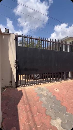 Apartment ya vyumba vitatu inapangishwa Goba Njia 4 Kings, Dar Es Salaam