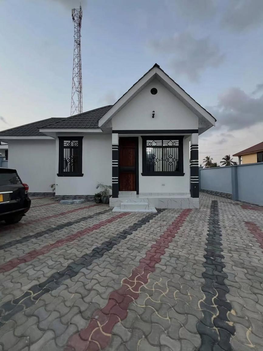 media -1 media -1