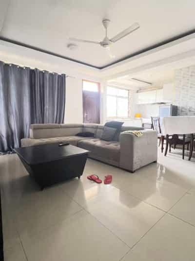Apartment (Furnished) ya vyumba vitatu inapangishwa Mikocheni, Dar Es Salaam