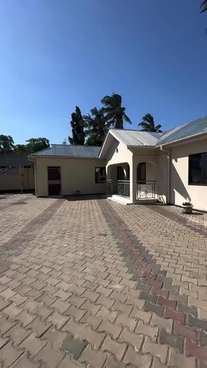 Apartment ya vyumba viwili inapangishwa Mbezi Beach Makonde, Dar Es Salaam Apartment ya vyumba viwili inapangishwa Mbezi Beach Makonde, Dar Es Salaam