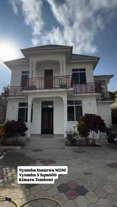 Nyumba ya vyumba vitano inauzwa Kimara, Dar Es Salaam