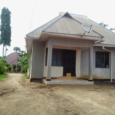 Nyumba ya vyumba vitatu inauzwa Kibaha Kwa Matiasi, Pwani (405 sqm)