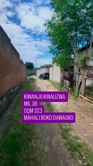 Kiwanja kinauzwa Boko Dawasko, Dar Es Salaam (323 sqm) Kiwanja kinauzwa Boko Dawasko, Dar Es Salaam (323 sqm)
