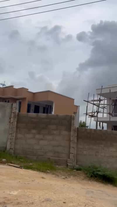 Kiwanja kinauzwa Makongo Juu, Dar Es Salaam Kiwanja kinauzwa Makongo Juu, Dar Es Salaam