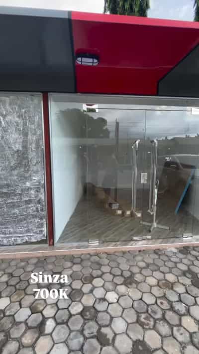 Duka linapangishwa Sinza, Dar Es Salaam