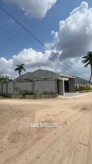 3 Bedrooms House for Sale in Tegeta Masaita, Dar Es Salaam (417 sqm)