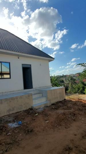 Apartment ya chumba kimoja inapangishwa Tabata Kinyerezi Mwamzo, Dar Es Salaam Apartment ya chumba kimoja inapangishwa Tabata Kinyerezi Mwamzo, Dar Es Salaam