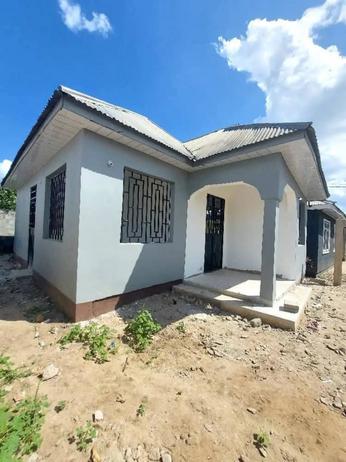 Nyumba ya vyumba vitatu inauzwa Mbagala Chamazi Saku, Dar Es Salaam Nyumba ya vyumba vitatu inauzwa Mbagala Chamazi Saku, Dar Es Salaam