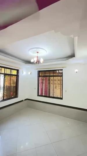 Apartment ya vyumba vitatu inapangishwa Area D, Dodoma Apartment ya vyumba vitatu inapangishwa Area D, Dodoma