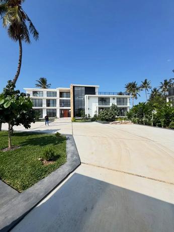 House for Sale in Bahari Beach, Dar Es Salaam (4600 sqm) House for Sale in Bahari Beach, Dar Es Salaam (4600 sqm)