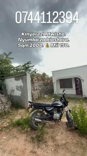 Nyumba ya vyumba viwili inauzwa Kinyerezi Mwisho, Dar Es Salaam (400 sqm) Nyumba ya vyumba viwili inauzwa Kinyerezi Mwisho, Dar Es Salaam (400 sqm)
