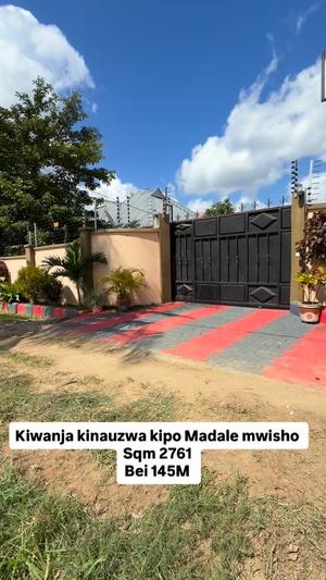 Kiwanja kinauzwa Madale Mwisho, Dar Es Salaam (2761 sqm) Kiwanja kinauzwa Madale Mwisho, Dar Es Salaam (2761 sqm)