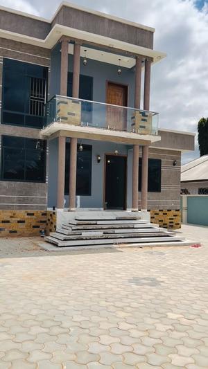 3 Bedrooms House for Rent in Ilazo West, Dodoma