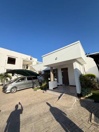 Nyumba ya vyumba vitatu inapangishwa Msasani, Dar Es Salaam Nyumba ya vyumba vitatu inapangishwa Msasani, Dar Es Salaam